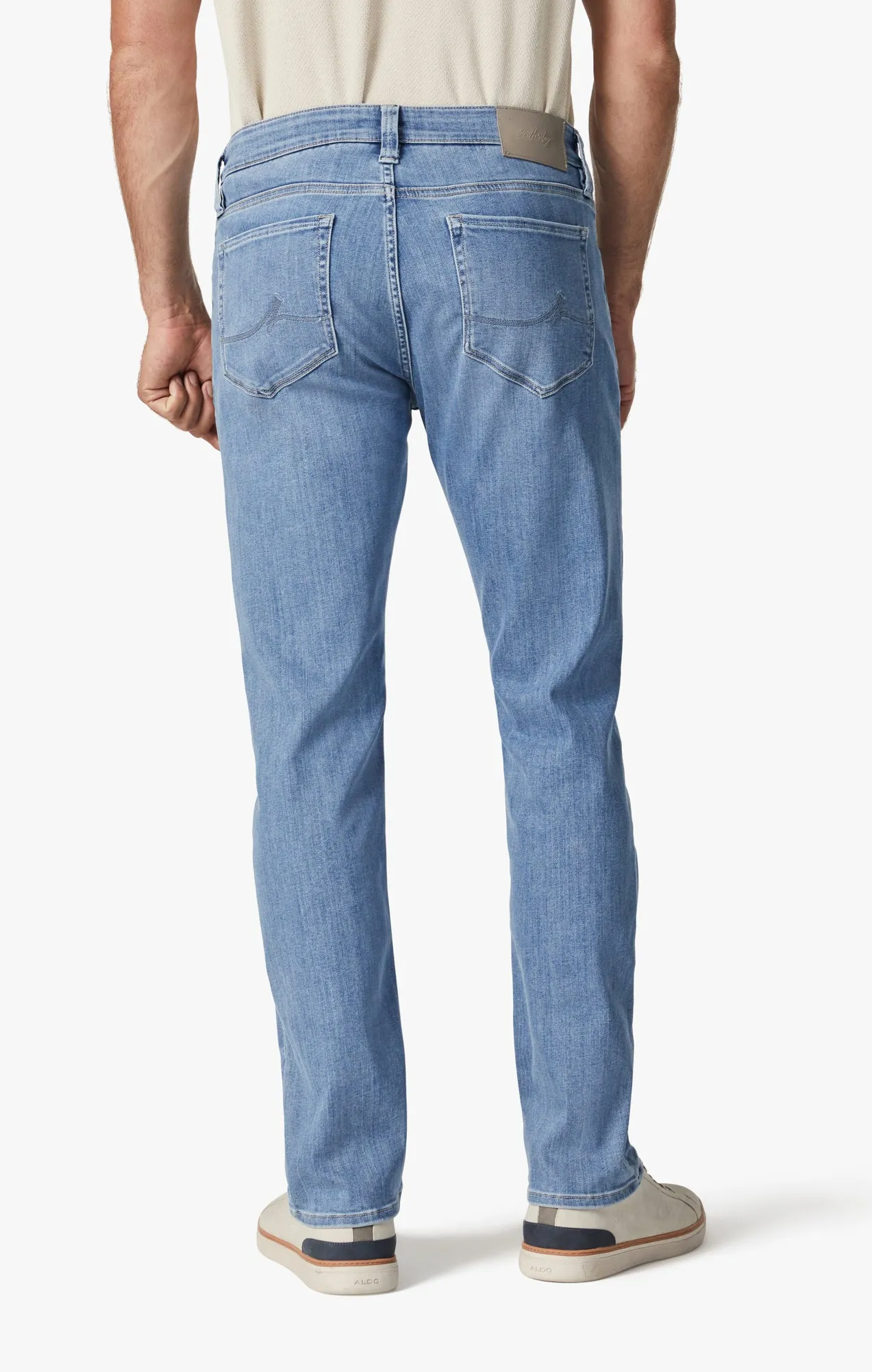 Courage Straight Leg Jeans In Light Brushed Urban