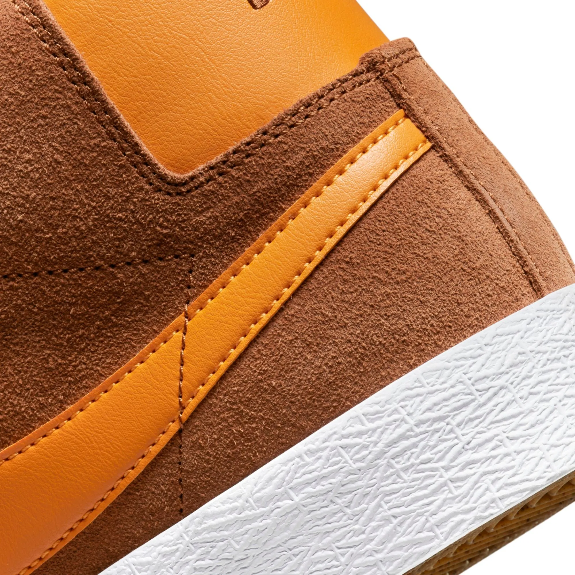 Nike SB Zoom Blazer Mid (Pecan/Light Curry-Pecan-White)